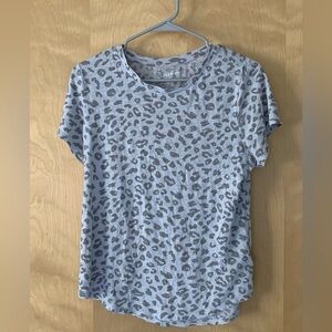 Selling leopard print short sleeve